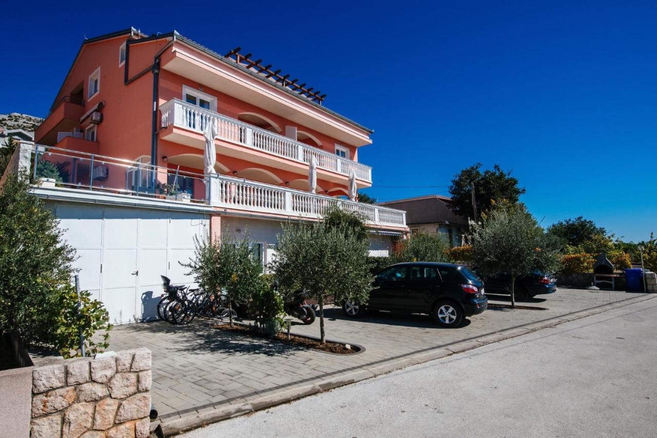 Apartments By The Sea Starigrad, Paklenica - 16421 Экстерьер фото