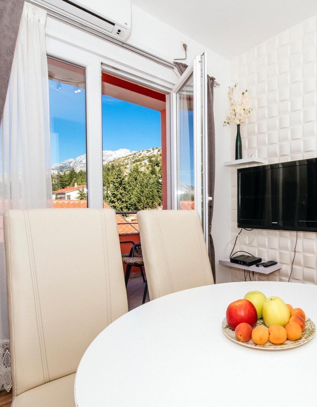 Apartments By The Sea Starigrad, Paklenica - 16421 Номер фото
